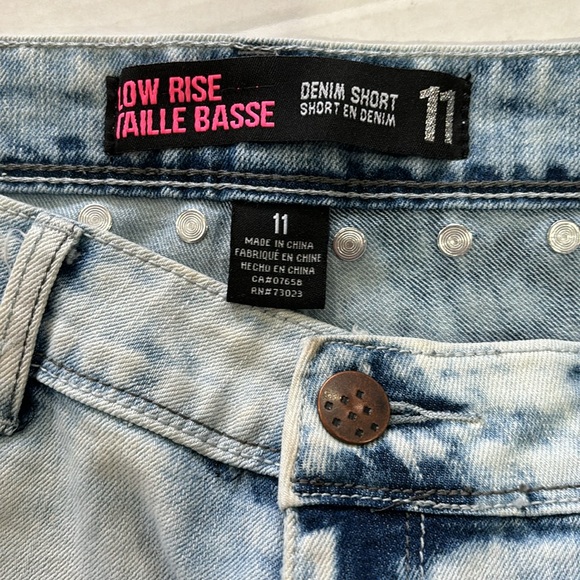 Women’s boody low rise studded denim shorts side 11 - Picture 3 of 4